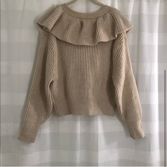 H&M Ruffle V-neck Sweater - Picture 3 of 3
